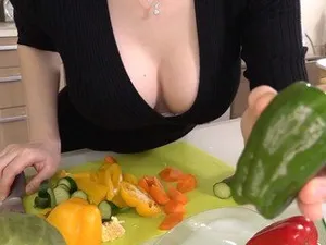 Gái bán dâm thỏa mãn cơn nứng lồn cùng con cặc cứng